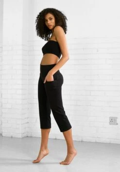 LASCANA ACTIVE 3/4-Leggings, Mit Handytasche 14 LASCANA ACTIVE 3/4-Leggings, Mit Handytasche -Bikini Mode Geschaft 01c5ac66e6ff496aa14589e396d03f33