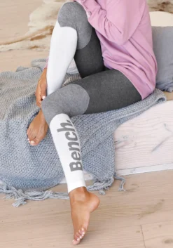 Bench. Strickleggings, Im Sportiven Colorblockdesign -Bikini Mode Geschaft 02766ff28832af675eff1fd29c5f8eee