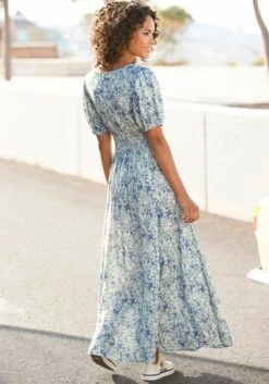 Buffalo Maxikleid, Mit Zartem Blumendruck -Bikini Mode Geschaft 06e3a9b34906e9432b3ab722bdb65472