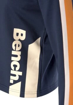 Bench. Sweatshirt, Mit Kontrastlogoprint -Bikini Mode Geschaft 0da067026d17db071c0776febddd5998