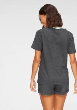 Arizona Shorty, (2 Tlg., 1 Stück), Im College-Look Mit Folienprint 27 Arizona Shorty, (2 Tlg., 1 Stück), Im College-Look Mit Folienprint -Bikini Mode Geschaft 0f0b7f16f4656ea480d3211c3d0a46ee