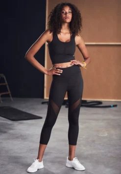 LASCANA ACTIVE Caprileggings, Mit Kleiner Raffung 24 LASCANA ACTIVE Caprileggings, Mit Kleiner Raffung -Bikini Mode Geschaft 0fc34e87bc8720daa8ff3d70dd5951e1