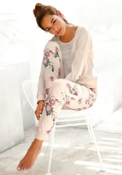 Buffalo Pyjama, (2 Tlg., 1 Stück), Mit Blumenprint In N-Größen