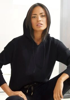 Buffalo Kapuzensweatshirt, Mit Kordelzug Und Rippbündchen -Bikini Mode Geschaft 1e57144749b42746c580329466c2706f