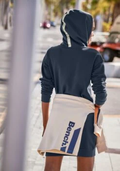 Bench. Sweatkleid, Mit Blumenprint -Bikini Mode Geschaft 20602f6a3e339405ec6103a6598eaf34