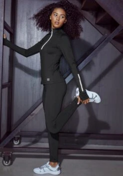 LASCANA ACTIVE Laufshirt, Thermo Mit Reflektierenden Details -Bikini Mode Geschaft 246ab08f5f11c96be7eff13fcd3f199d