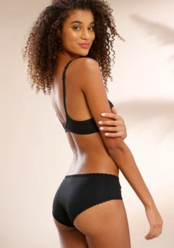 S.Oliver Schalen-BH »Camille«, Mit Nahtlos Vorgeformten Schalen, Basic Dessous -Bikini Mode Geschaft 39a4dcb202409569984b3aa1b2592cda