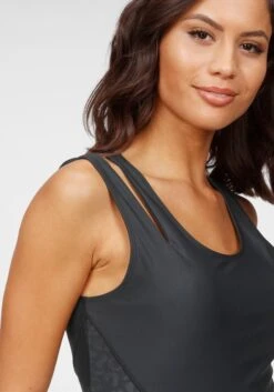 Bench. Funktionsshirt, Mit Doppelträger -Bikini Mode Geschaft 3e2d5bf51208ee08039d2c252b4c2df6