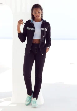 KangaROOS Relaxhose, Mit Zierknöpfen