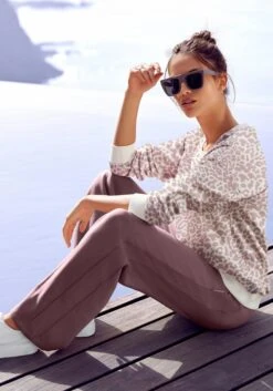 Bench. Loungehose, Mit Weitem Bein -Bikini Mode Geschaft 3ef66a75072d8d4fca15c8f0bae74208