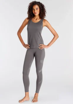 LASCANA ACTIVE Funktionsshirt, Mit Optischem Reflektorprint -Bikini Mode Geschaft 44865e5e48743f9a1f5ac9b75dde7da6