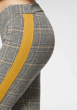 Bench. 7/8-Leggings, Mit Kontrastfarben Seitlichem Tape -Bikini Mode Geschaft 496f4f7784a279f45474fe44c5ce014b