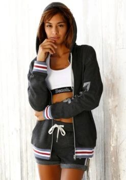 Bench. Kapuzensweatjacke, Mit Gestreiften Bündchen