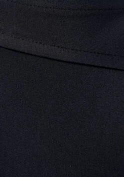 LASCANA ACTIVE Funktionsshirt, Mit Cut-out Im Rücken -Bikini Mode Geschaft 5a589a95e57be0378194ab97c2b3ce17