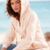 Elbsand Kapuzensweatjacke »Kelina«, Mit Logostickerei Auf Der Kapuze -Bikini Mode Geschaft 610bdef29ef6f756f29b858028b0ae8c
