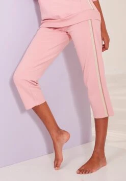 Bench. Relax-Caprihose, Mit Glitzerstreifen -Bikini Mode Geschaft 61e5180bcaa928b921800fbf85ab048e