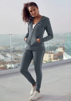 H.I.S Sweathose, Mit Seitlichem Piping Und Taschen -Bikini Mode Geschaft 6cf737b37003f75279b6b55dcb0a59bd