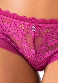 S.Oliver Stringpanty »Charlène«, Aus Zauberhafter Spitze -Bikini Mode Geschaft 6f554ad4cc8f8c38ff01f00de85b683c