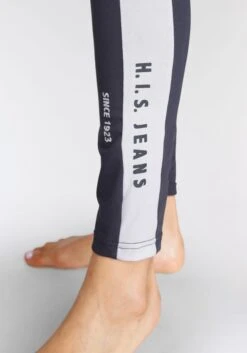 H.I.S Leggings, Mit Weißem Seitenstreifen Und Logodruck -Bikini Mode Geschaft 7687dd806c3f93f0c8885580668ec203