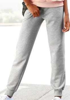 Buffalo Relaxhose, In Legerer Form Mit Seitentaschen -Bikini Mode Geschaft 8ad20955e72543c2713682652a3980af