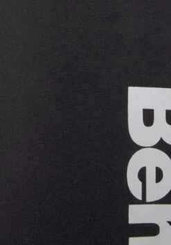 Bench. Sweater, Kurze Form Mit Kontraststreifen -Bikini Mode Geschaft 9c79117a2b7b73c318c029b9f1f78b11