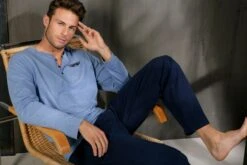 AUTHENTIC LE JOGGER Pyjama, (2 Tlg., 1 Stück), Mit Knopfleiste -Bikini Mode Geschaft 9d1748d1170329e25cc7feec8e07d843