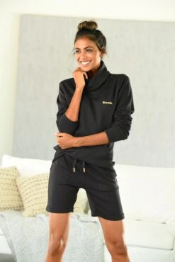 Bench. Bermudas, Mit Aufgeschlagenen Beinsäumen -Bikini Mode Geschaft 9ee7be4a927fed7b5eb9021775ca7c42