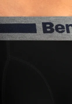 Bench. Hipster, (Packung, 4 St.), Mit Overlock-Nähten Vorn -Bikini Mode Geschaft a093fa87e6e4a093961b567898b51701