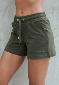 Bench. Sweatshorts, Mit Aufgesetzten Taschen -Bikini Mode Geschaft ac4c3d615d3bd6b98405eac3ba60bc24