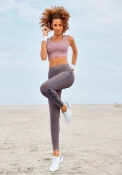 LASCANA ACTIVE Funktionsshirt, Mit Racerback Und Mesh-Einsätzen -Bikini Mode Geschaft addde46a1cd2777587c28fdfce46bf3d