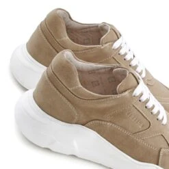 Elbsand Sneaker, Aus Veloursleder Mit Casual Chunky Sohle -Bikini Mode Geschaft b385a2d9215d87c6c39bed6def0ec957