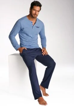 AUTHENTIC LE JOGGER Pyjama, (2 Tlg., 1 Stück), Mit Knopfleiste -Bikini Mode Geschaft b520289405b428cf7c28f0dbb63fdb4b