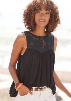 Buffalo Crepebluse, Mit Spitzeneinsatz