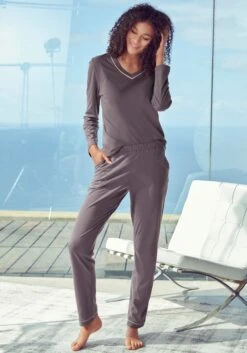 Vivance Dreams Pyjama, (2 Tlg., 1 Stück), Mit Kontrastpaspel-Details -Bikini Mode Geschaft bde2f6782b47d88be55b57fdb34ed8c5