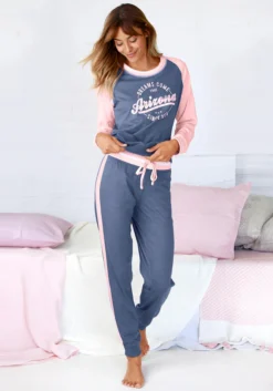 Arizona Pyjama, (2 Tlg., 1 Stück), Im College-Look Mit Folienprint