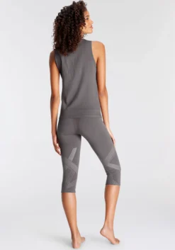 LASCANA ACTIVE Caprileggings, Mit Optischen Reflektortprint Und Handytasche -Bikini Mode Geschaft c1ec28b7ee3111e807764fa6ed33efbe