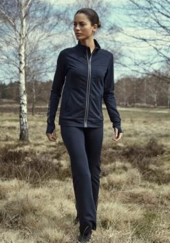 LASCANA ACTIVE Thermohose, Mit Reflektierenden Details 17 LASCANA ACTIVE Thermohose, Mit Reflektierenden Details -Bikini Mode Geschaft c28621ce0c12535ee08649489256c14a