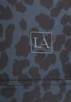 LASCANA ACTIVE Funktionsshirt, Mit Leo Muster Und Breite Träger -Bikini Mode Geschaft c446e4e4483454efac3b570522fe2c4e