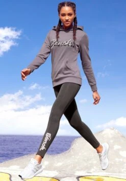 Bench. Kapuzensweatshirt, Mit Kängurutasche -Bikini Mode Geschaft c6144e4f1bd84a672cd7ebf6e4550f72