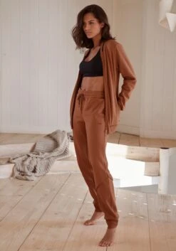 Buffalo Sweatpants, Mit Glänzenden Pipings -Bikini Mode Geschaft cdad3c969a4d7f0ddaa5834468bb9400