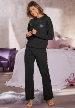 S.Oliver Pyjamaoberteil, Mit Stickerei Und Kräuselsaum -Bikini Mode Geschaft e0c18308c1d98eabfa6484c89aad0c94