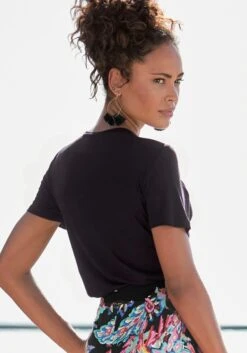 Buffalo Kurzarmshirt, Mit Cut-outs Vorne -Bikini Mode Geschaft e51126a97c2b6407da28ad84a009386b