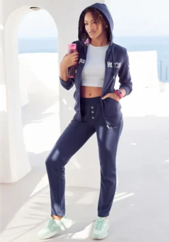 KangaROOS Kapuzensweatjacke, Mit Aufwendiger KangaROOS Stickerei -Bikini Mode Geschaft e96d1da0a1f48015b31a3e1ad9295211