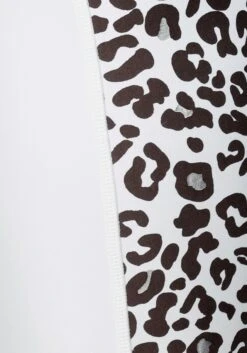 Bench. Caprileggings, Mit Leomuster Und Mesheinsatz -Bikini Mode Geschaft f11077f80d4f7192704176c95c79408e