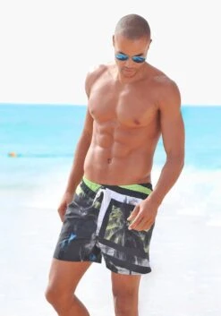 Buffalo Badeshorts, Mit Fotoprint Und Streifen